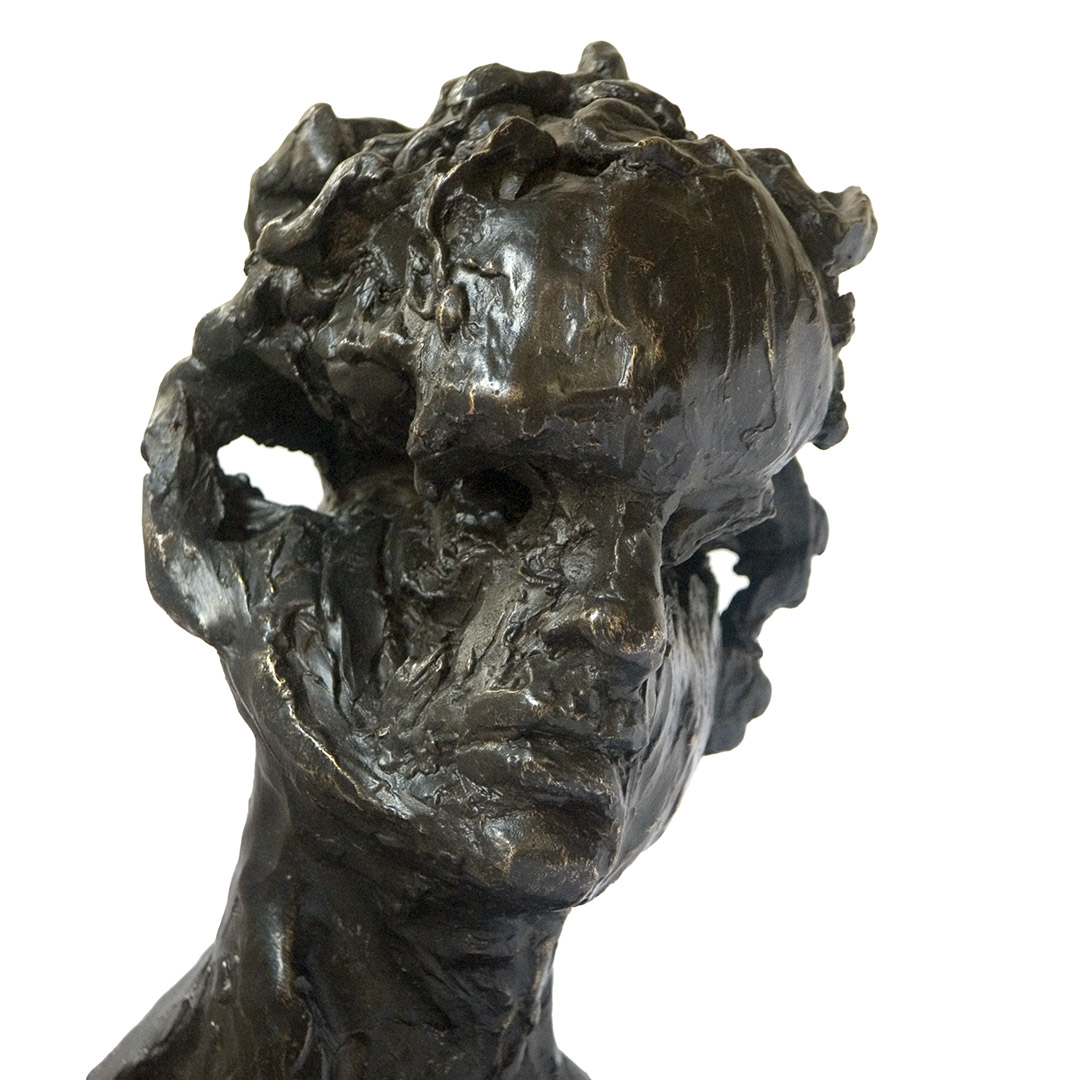 La mirada - Escultura / Sculpture. Medium: Bronze 1/8, Year: 2006. — Estela Currao.